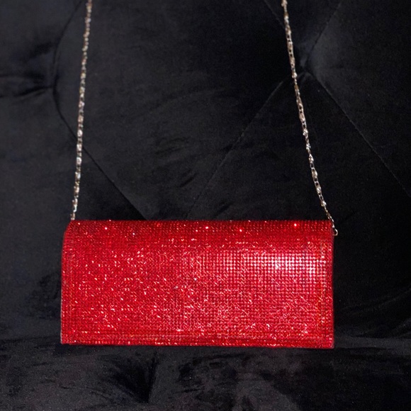 Red clutch - Picture 5 of 8